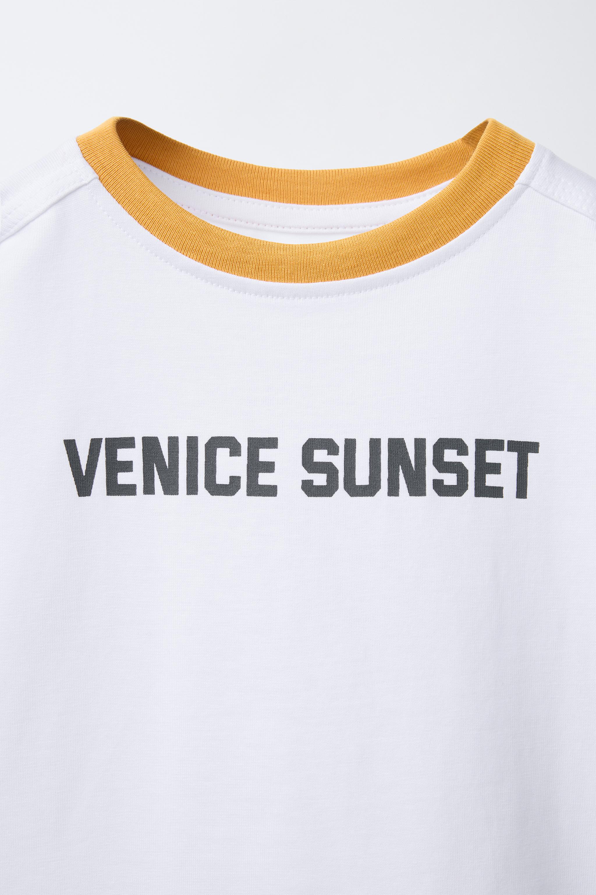 T-SHIRT À INSCRIPTION IMPRIMÉE