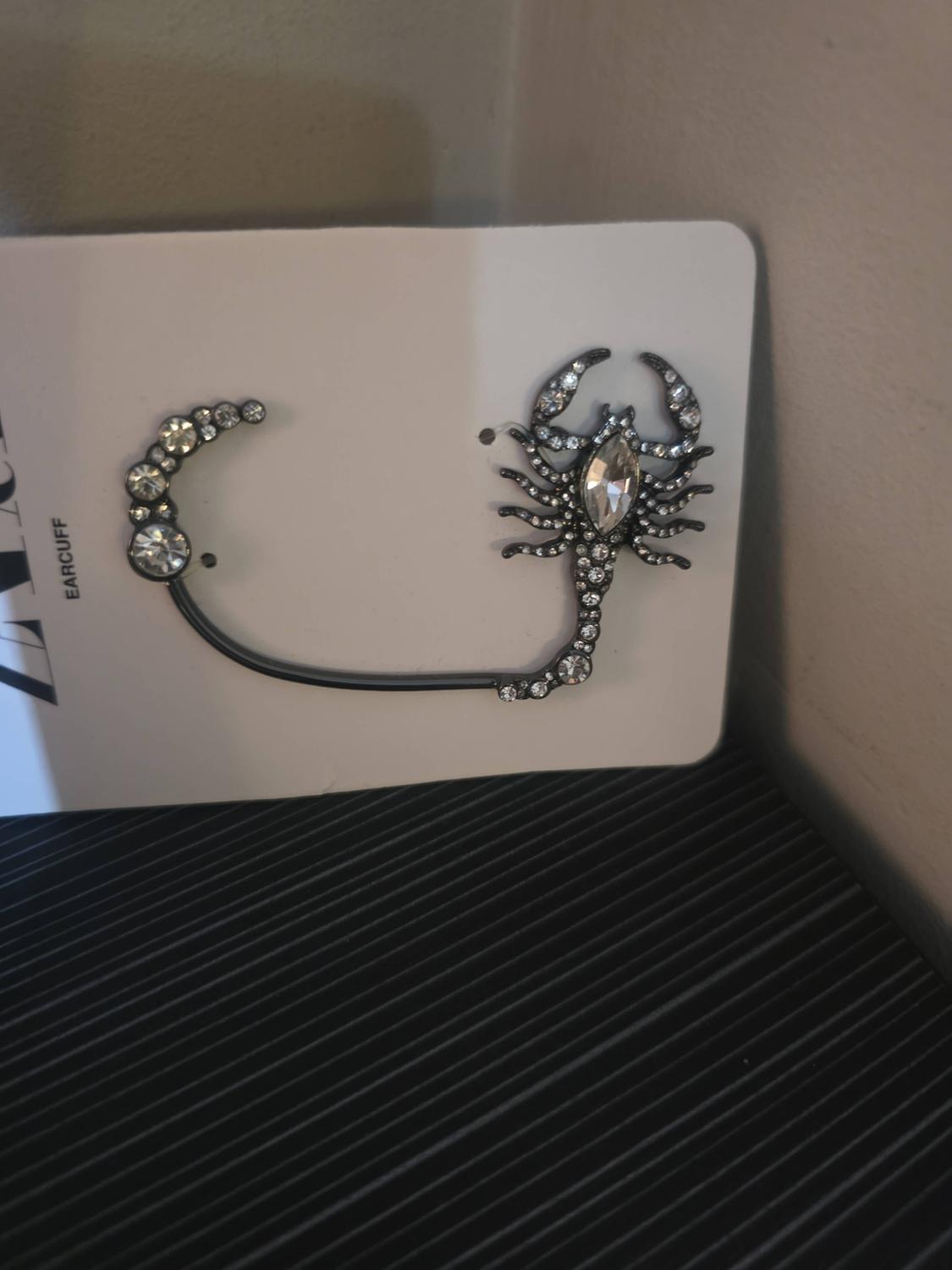 SCORPION EAR CUFF WITH RHINESTONES - Image 3