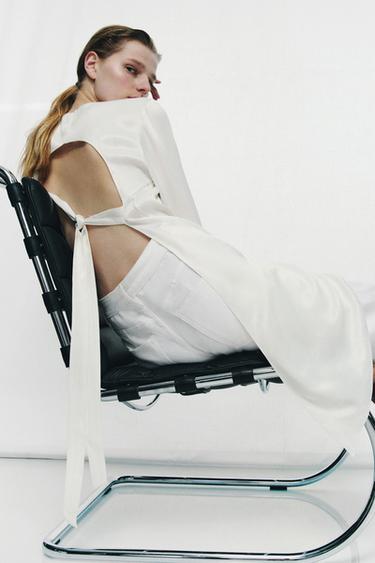 АСИММЕТРИЧНЫЙ АТЛАСНЫЙ ТОП ZW COLLECTION — ЖЕЛТОВАТО-БЕЛЫЙ от Zara