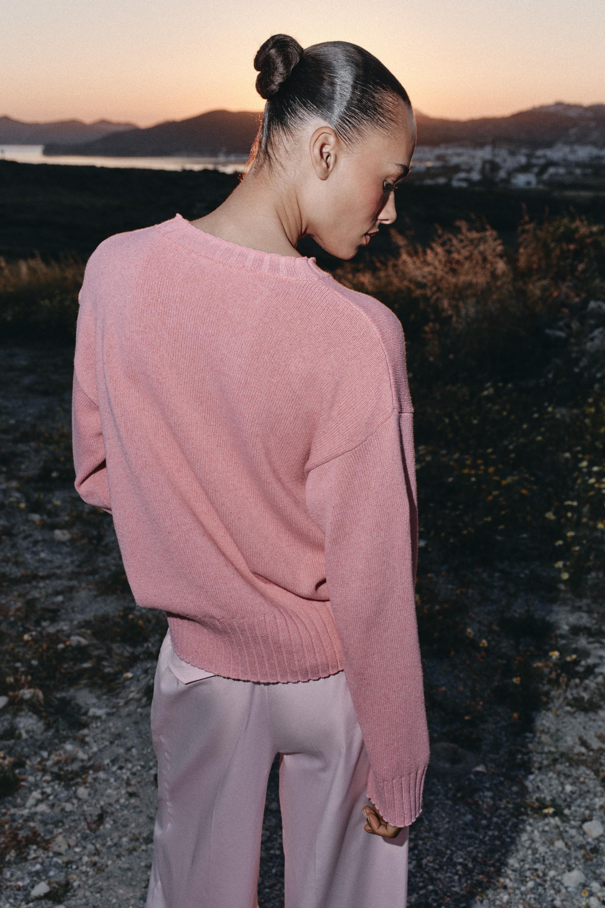 ASYMMETRIC HEM KNIT JUMPER