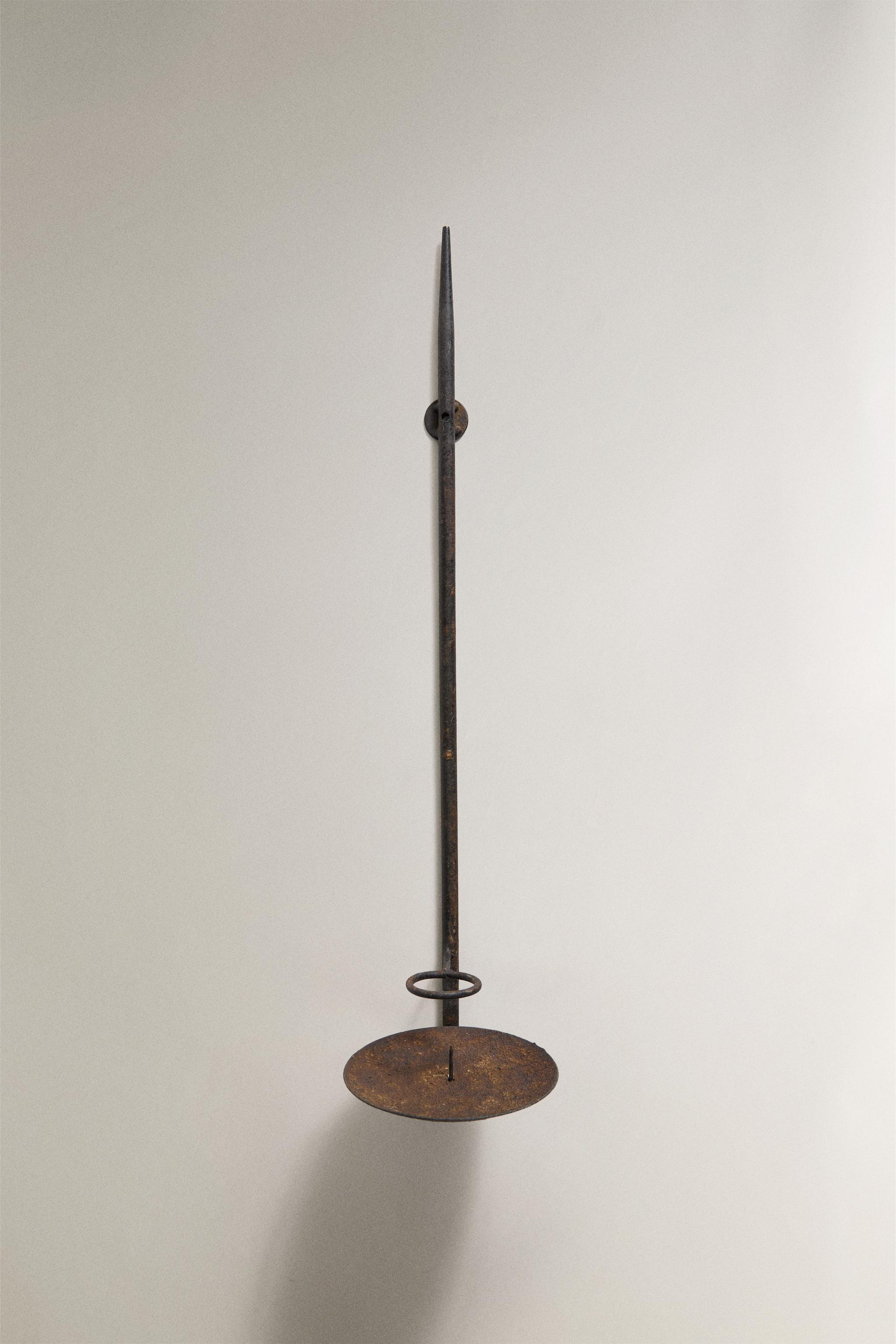 IRON WALL CANDLEHOLDER