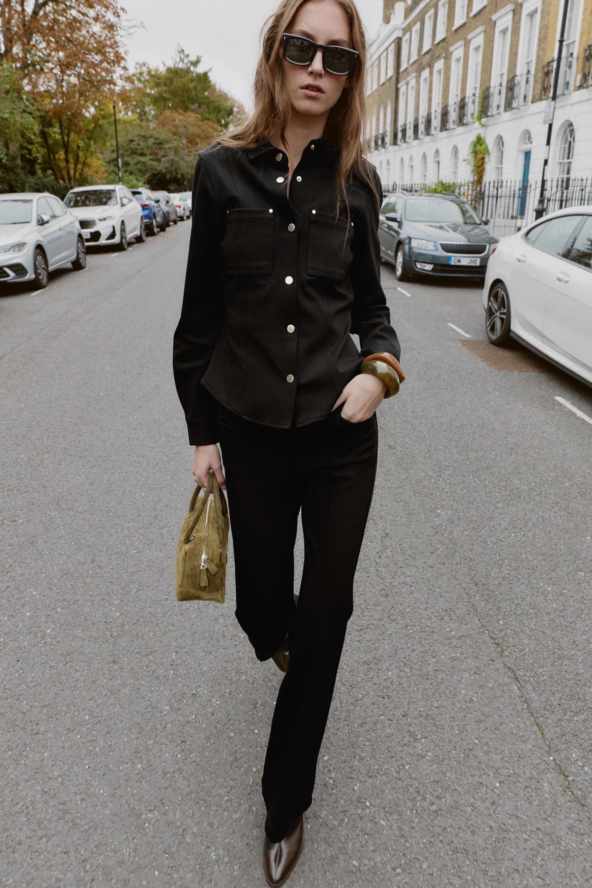 LOW-RISE FLARE PANTS