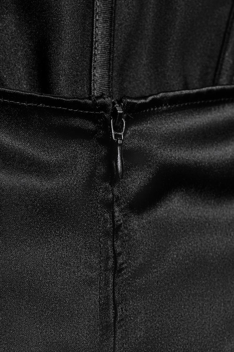 Top de encaje inspirado en corsetería 8
