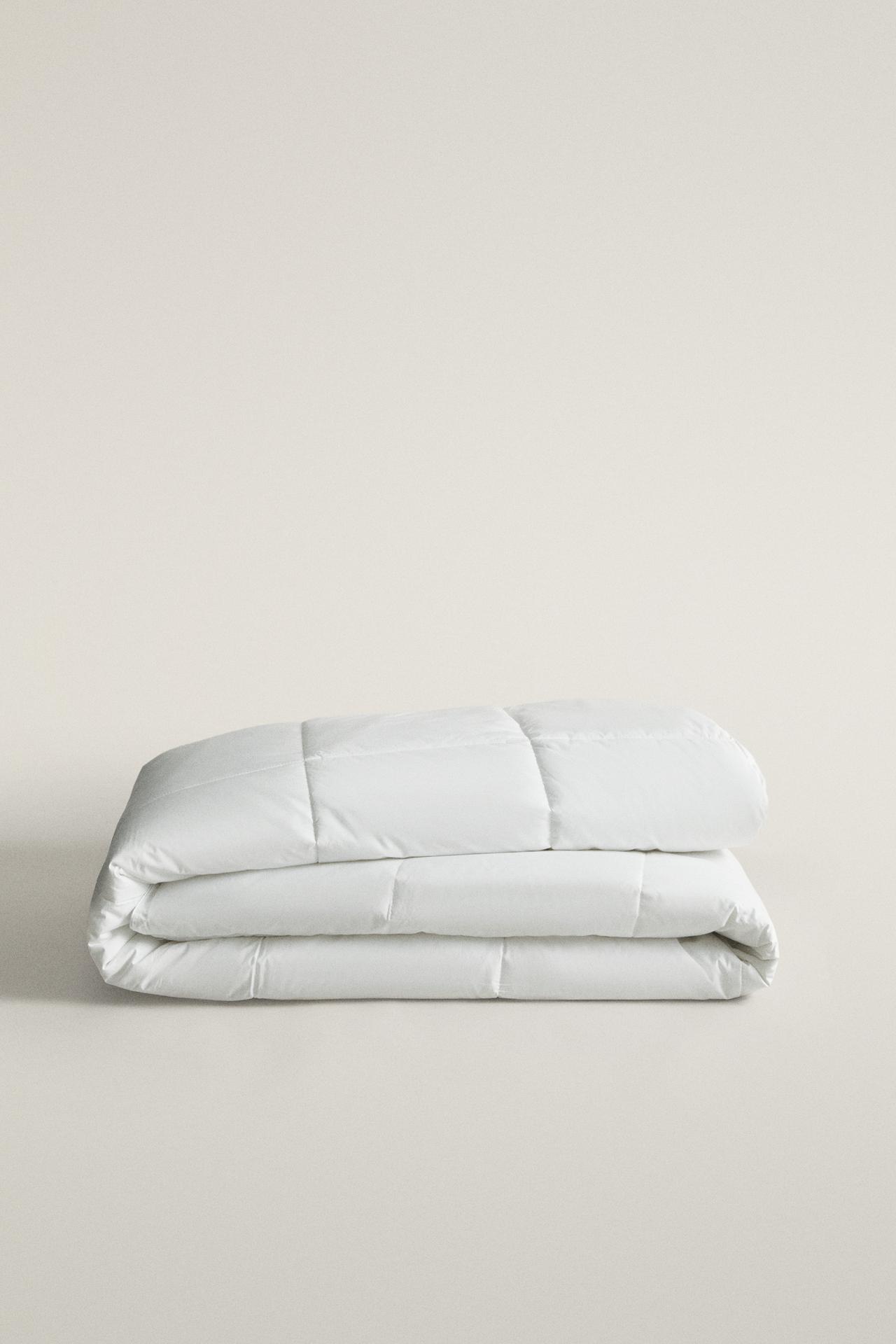 SUMMER FEATHER TOUCH DUVET INSERT (125 GxM²) — White