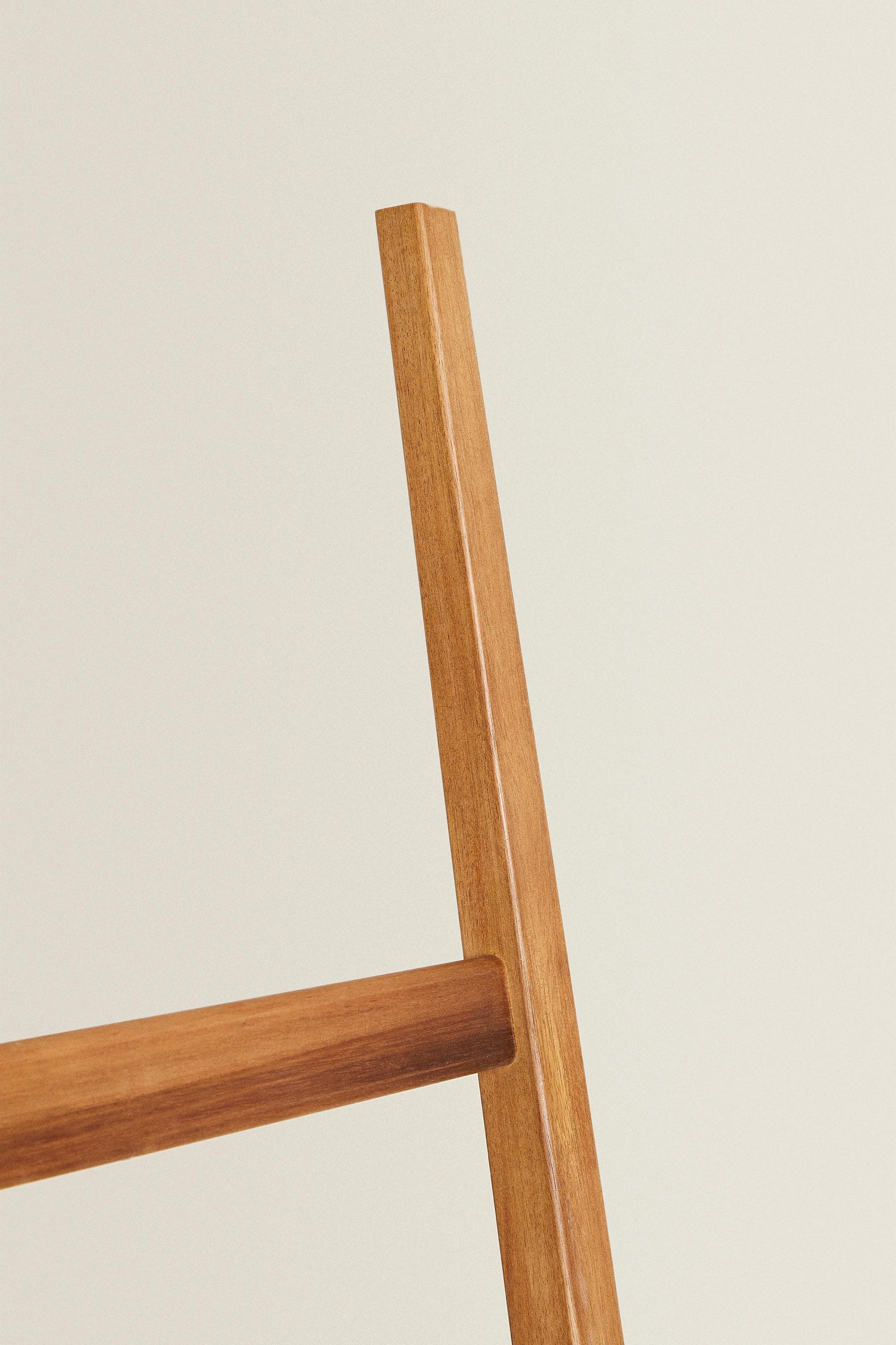 Acacia Wood Towel Rack - Nordic Style 4 Rungs