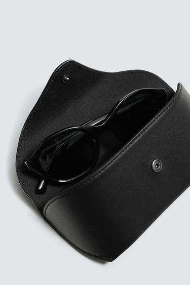 HOUSSE À LUNETTES EN CUIR - Noir de Zara - Image 6