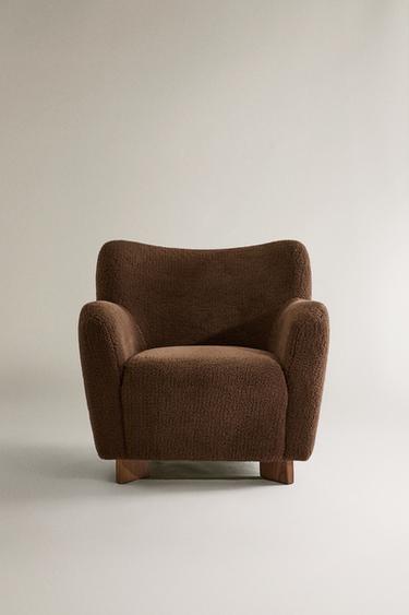 FAUX SHEARLING ACCENT CHAIR WITH ARMRESTS - Brown by Zara