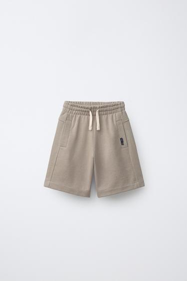 BERMUDA FELPA ETIQUETA - Visón de Zara