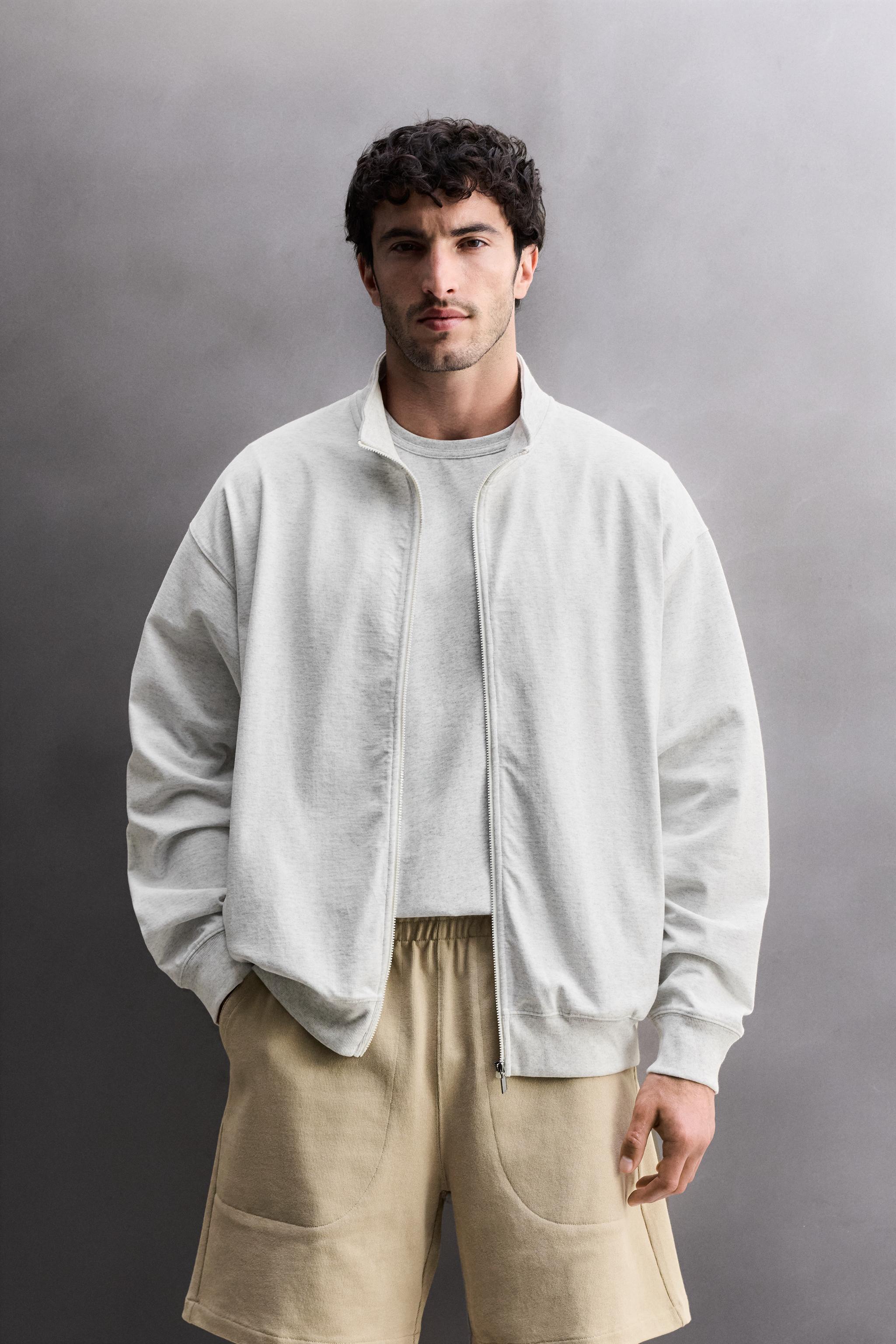 RELAXED FIT ZIP-UP SWEATSHIRT