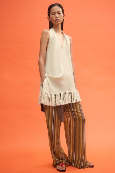 ZW COLLECTION HALTERNECKTOP MED FRONSER - middelys råhvid fra Zara