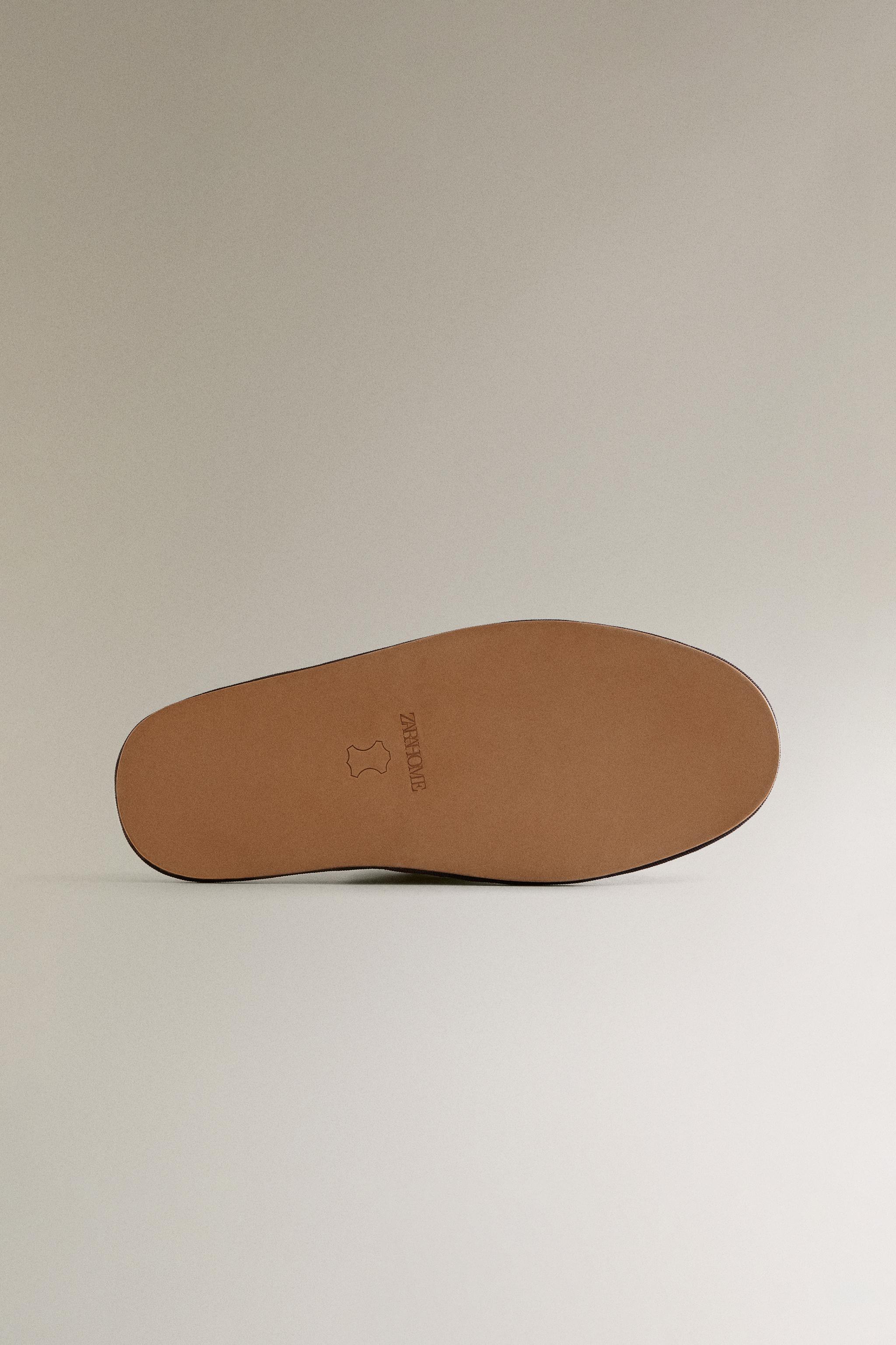 LEATHER MULE SLIPPERS