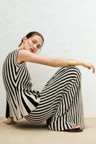 PANTALON EN MAILLE COUPÉ RAYURES - Écru / Noir de Zara - Image 3