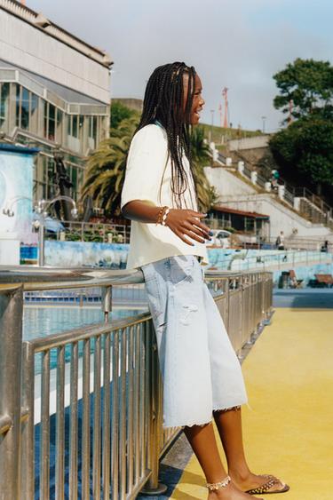 LONG BERMUDA SHORTS WITH RIPS - Light blue by Zara