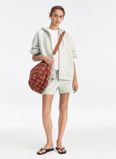 Look 27 - Roz mediu de la Zara