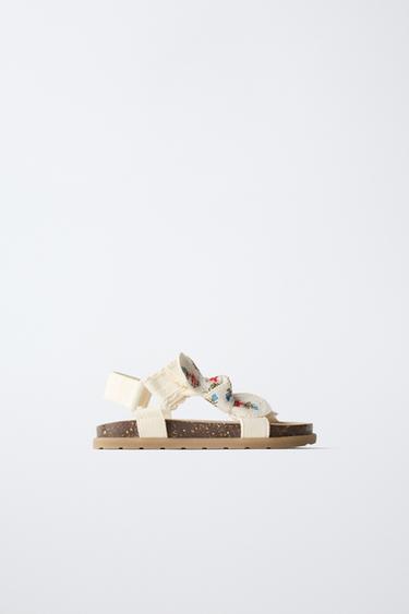 SANDALIA BORDADOS LAZO - Blanco Crudo de Zara - Imagen 0