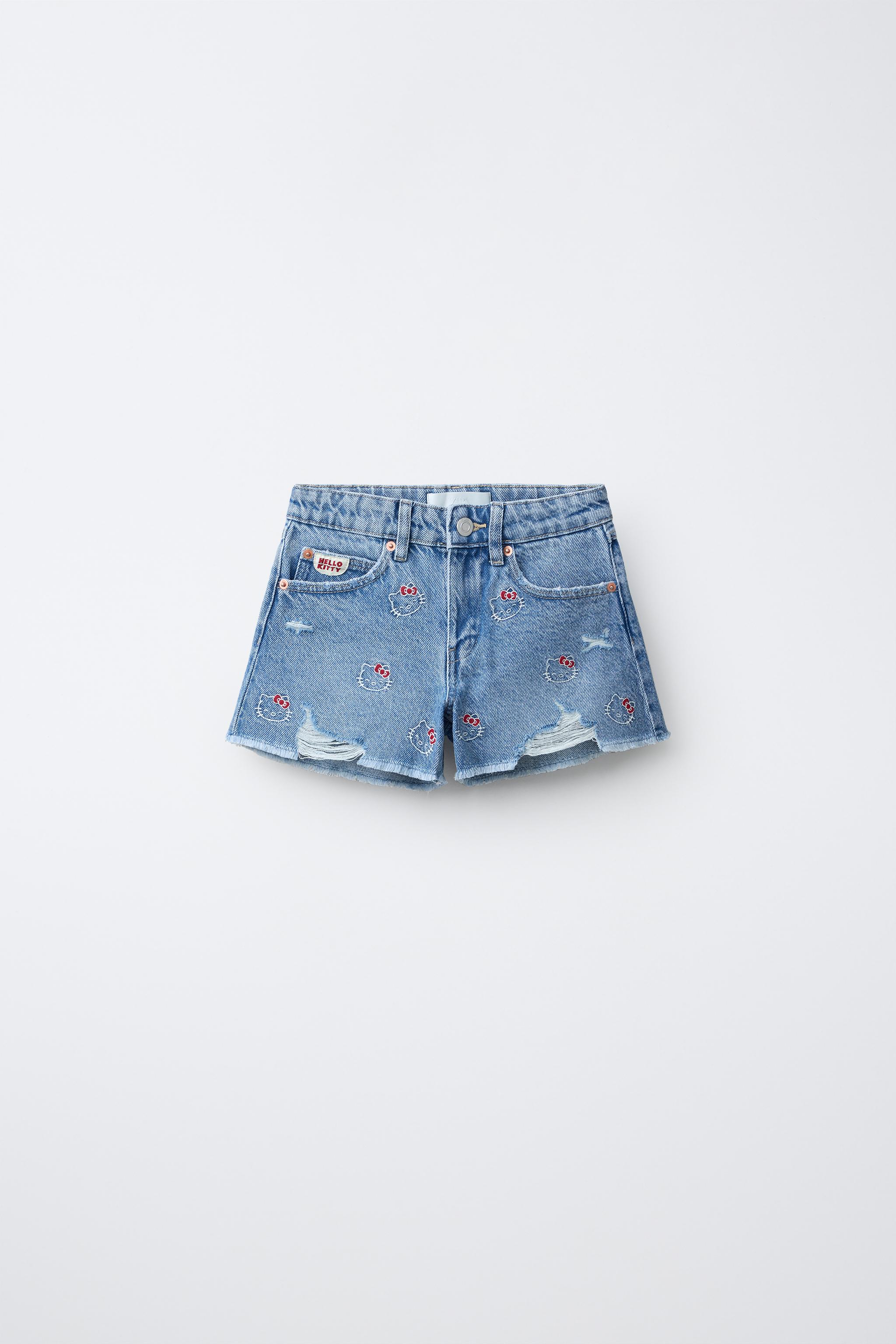 ハローキティ刺繍入りデニムバミューダパンツ - ブルー | ZARA Japan ハローキティ刺繍入りデニムバミューダパンツ - ブルー | ZARA Japan
