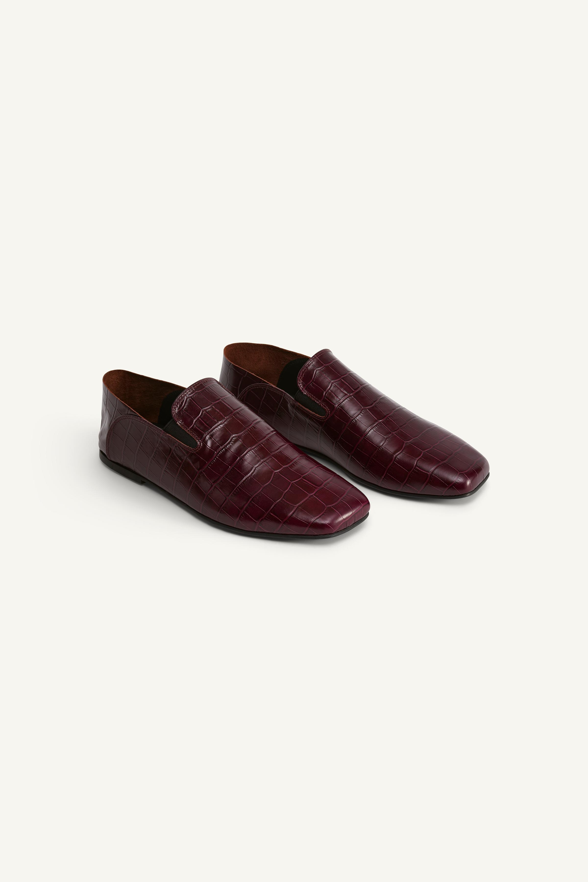 【ZARA】型押しレザーモカシン ボルドー | 2685/520/022 型押しレザーモカシン - ボルドー | ZARA Japan / 日本
