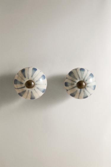Zara SET OF CERAMIC FLOWER KNOBS (SET OF 2) - Light blue - Image 0