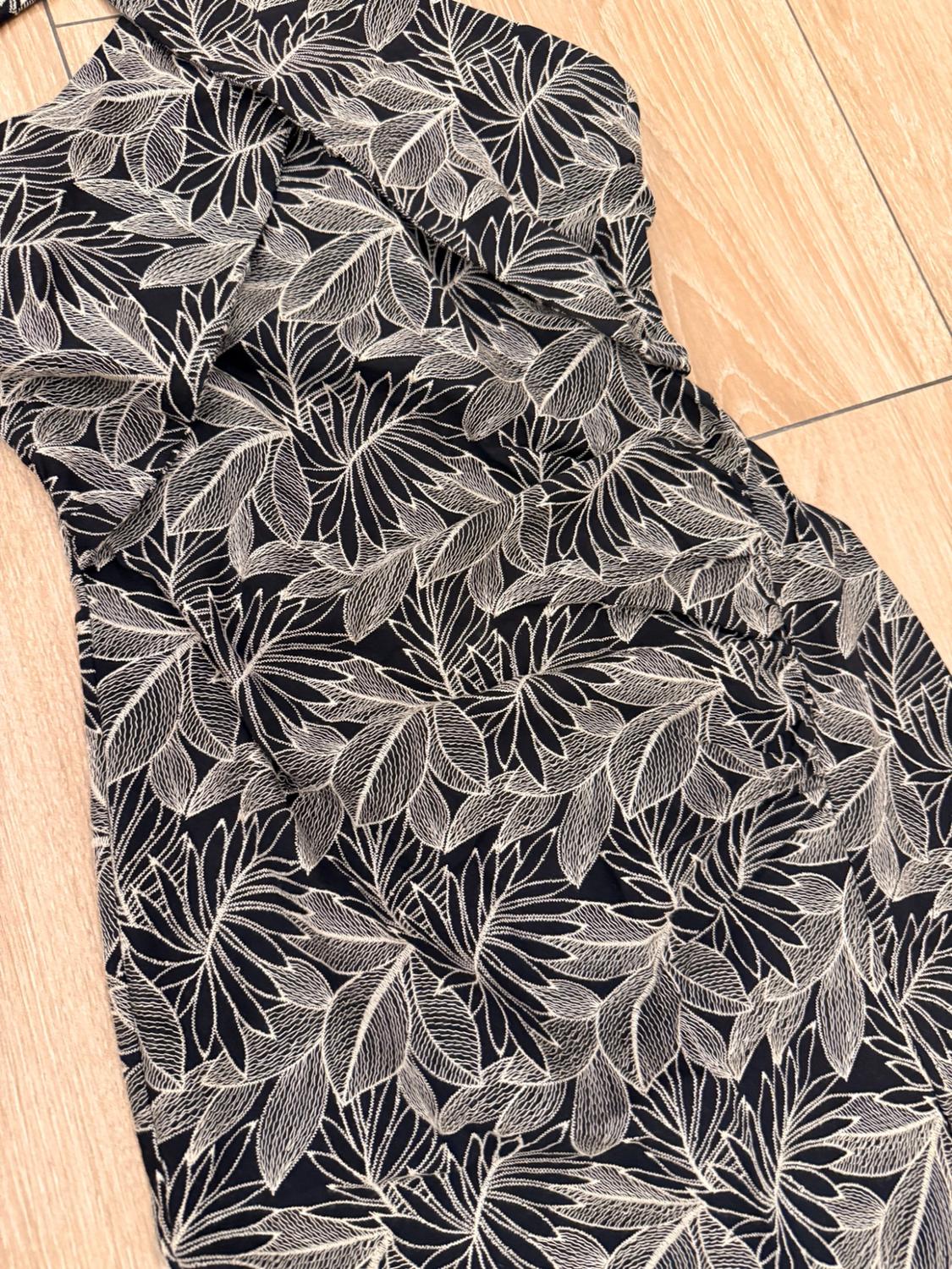 MIDI DRESS WITH EMBROIDERED LEAVES - Image 4