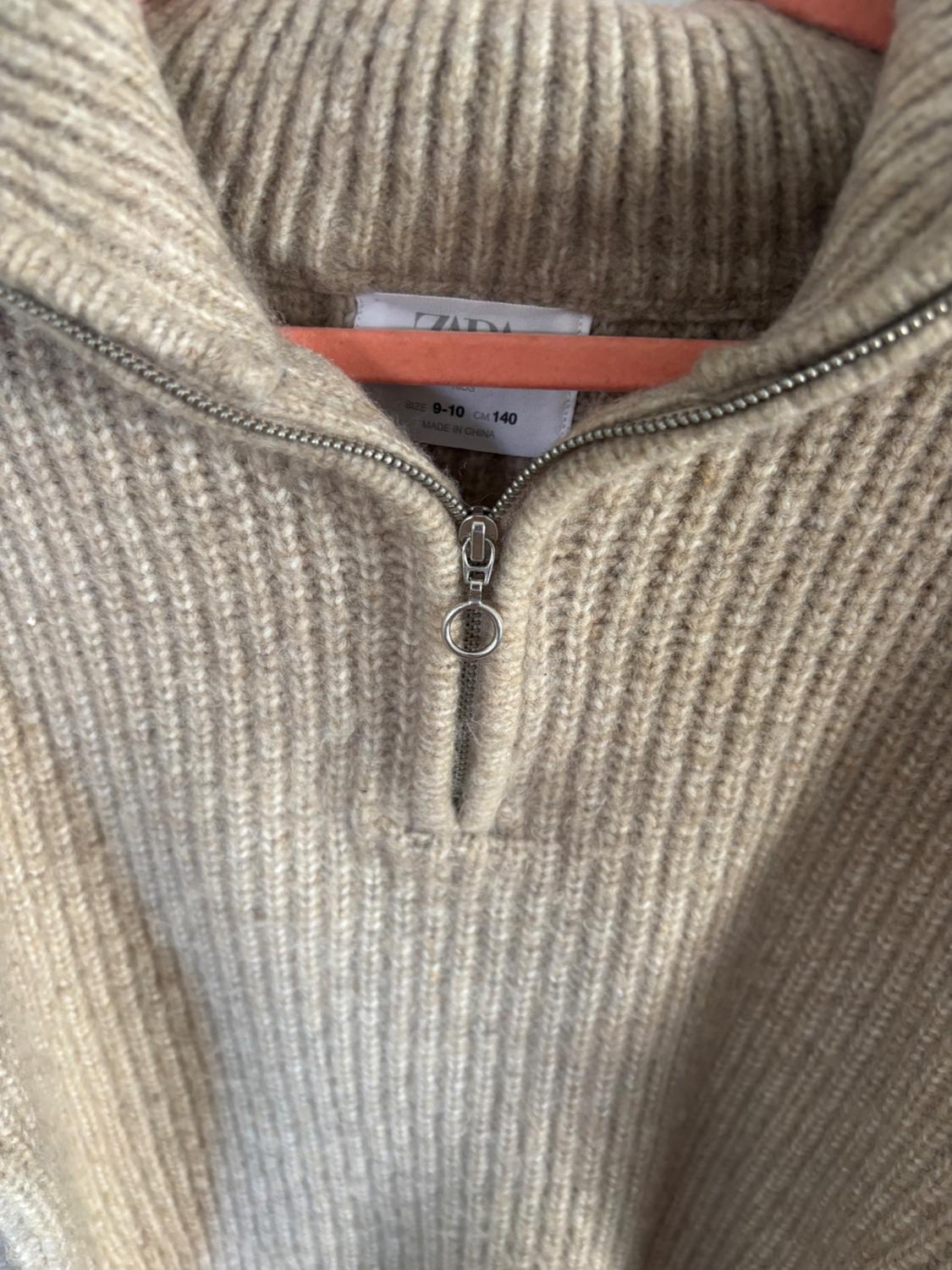 KNIT SWEATER WITH ZIP - Image 2