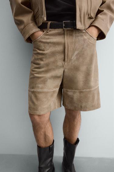 BERMUDA PIEL EFECTO LAVADO - Beige de Zara
