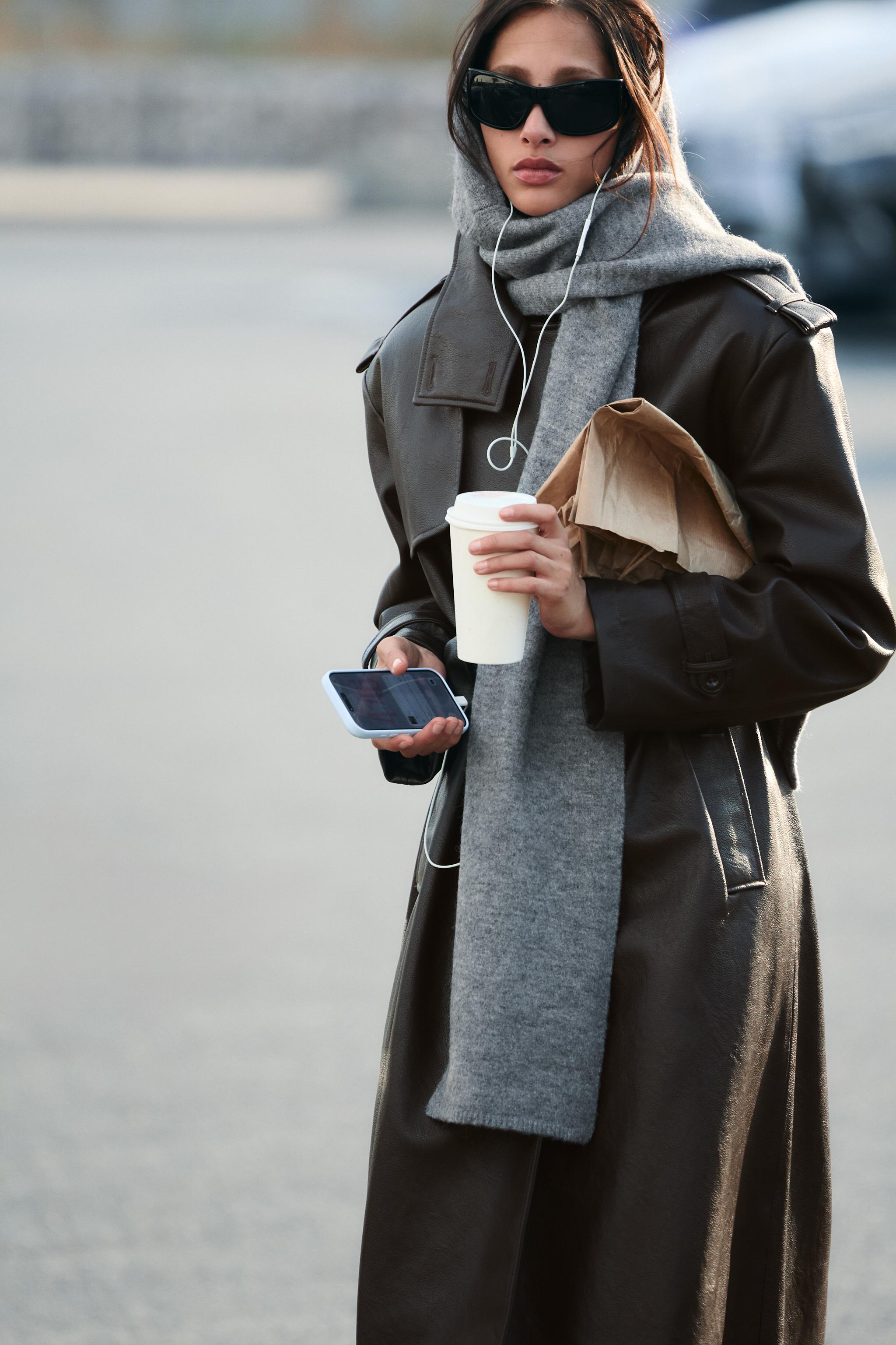 SCARF WITH HOODIE