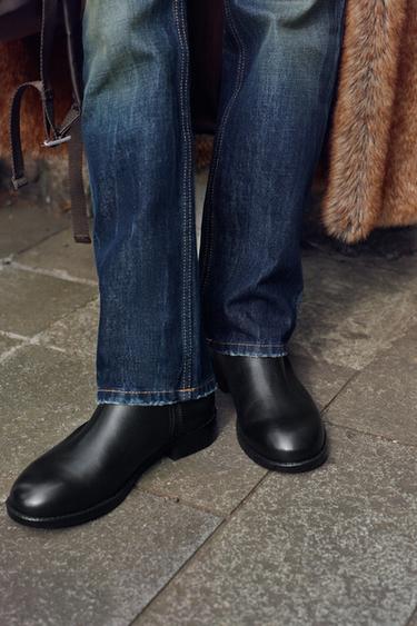 FLAT LEATHER ANKLE BOOTS - Black by Zara