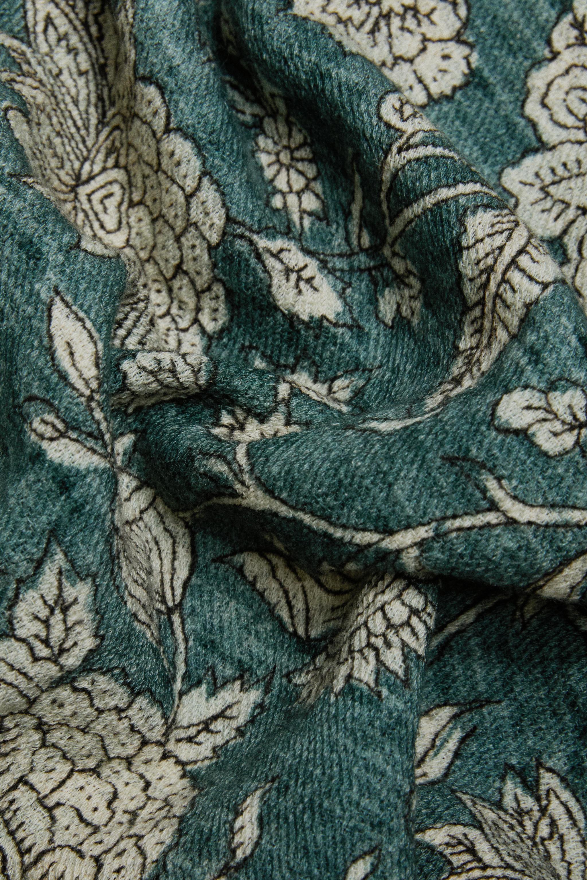 FLORAL COTTON BLANKET