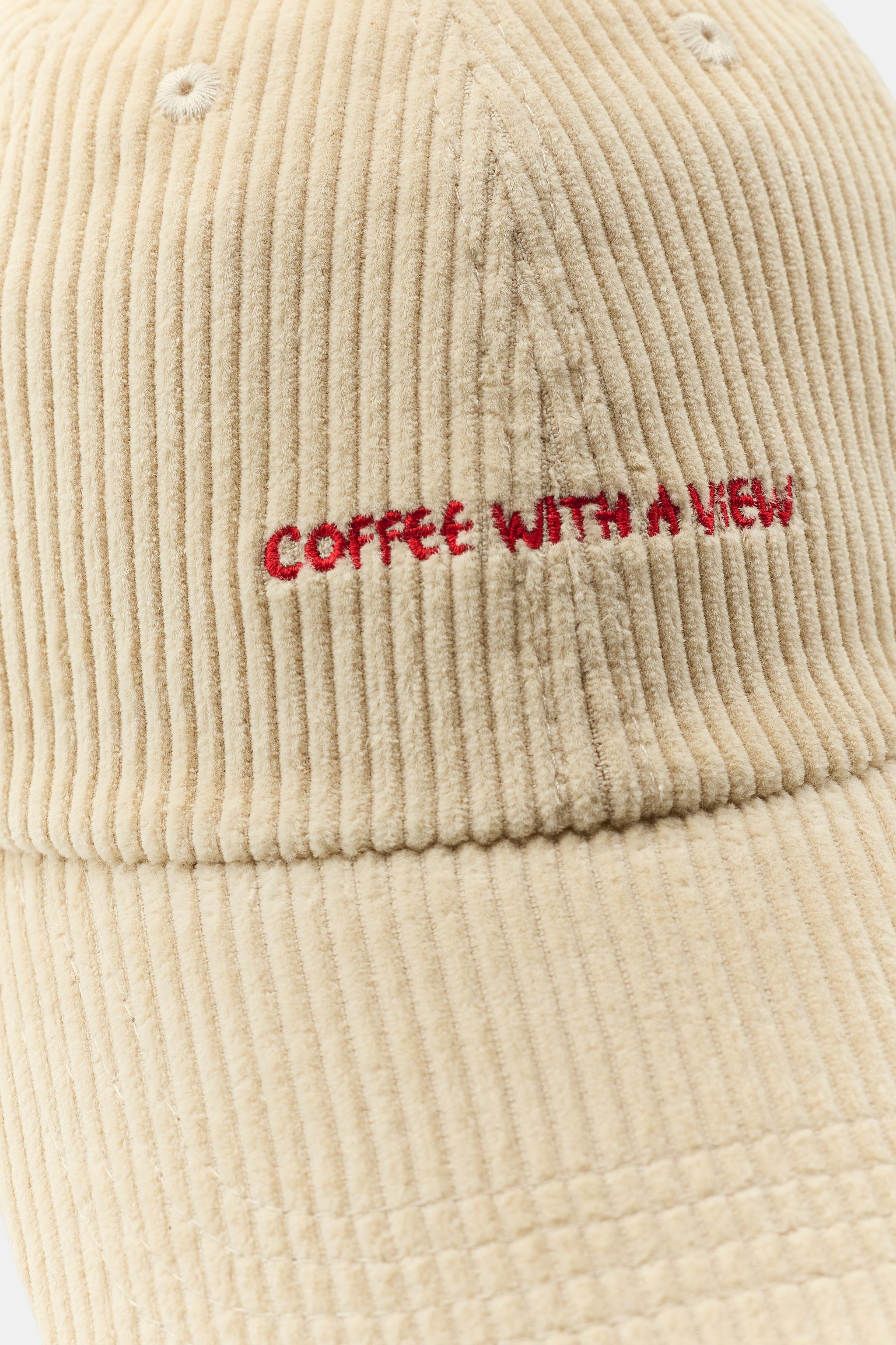 CASQUETTE VELOURS INSCRIPTION BRODÉE