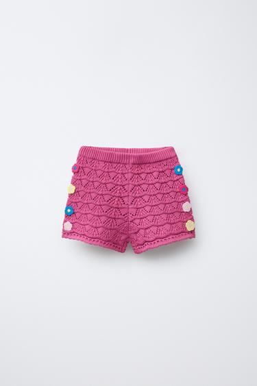 Zara FLORAL CROCHET KNIT BERMUDA SHORTS - Fuchsia