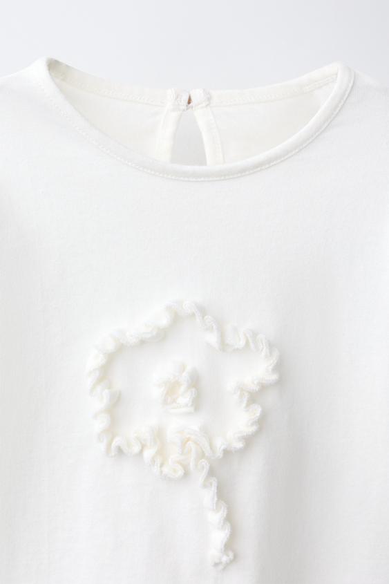 T-SHIRT DÉCOR FLEUR - Écru clair de Zara - Image 2