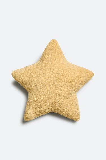 CHILDREN'S LARGE FAUX SHEARLING STAR CUSHION - Lime by Zara