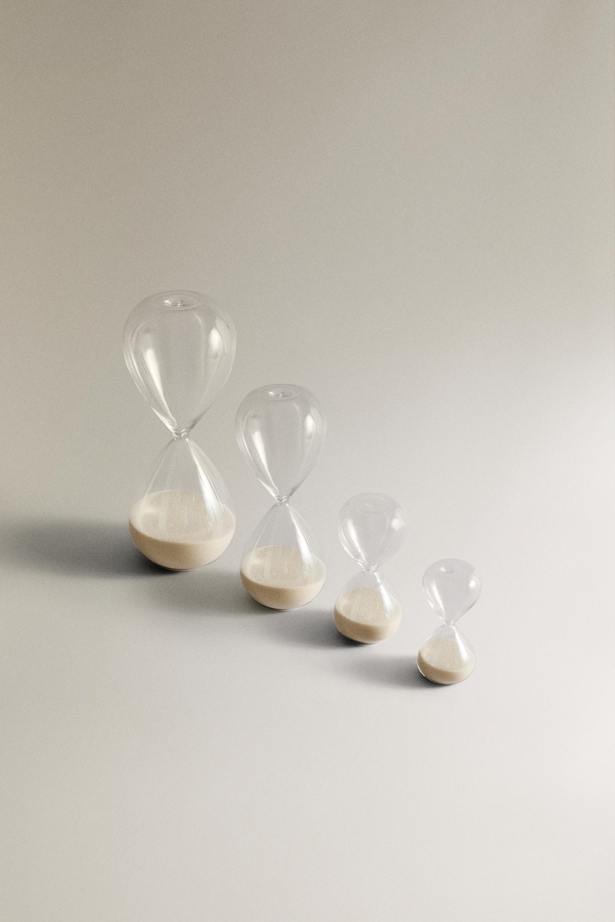 HOURGLASS — Sand