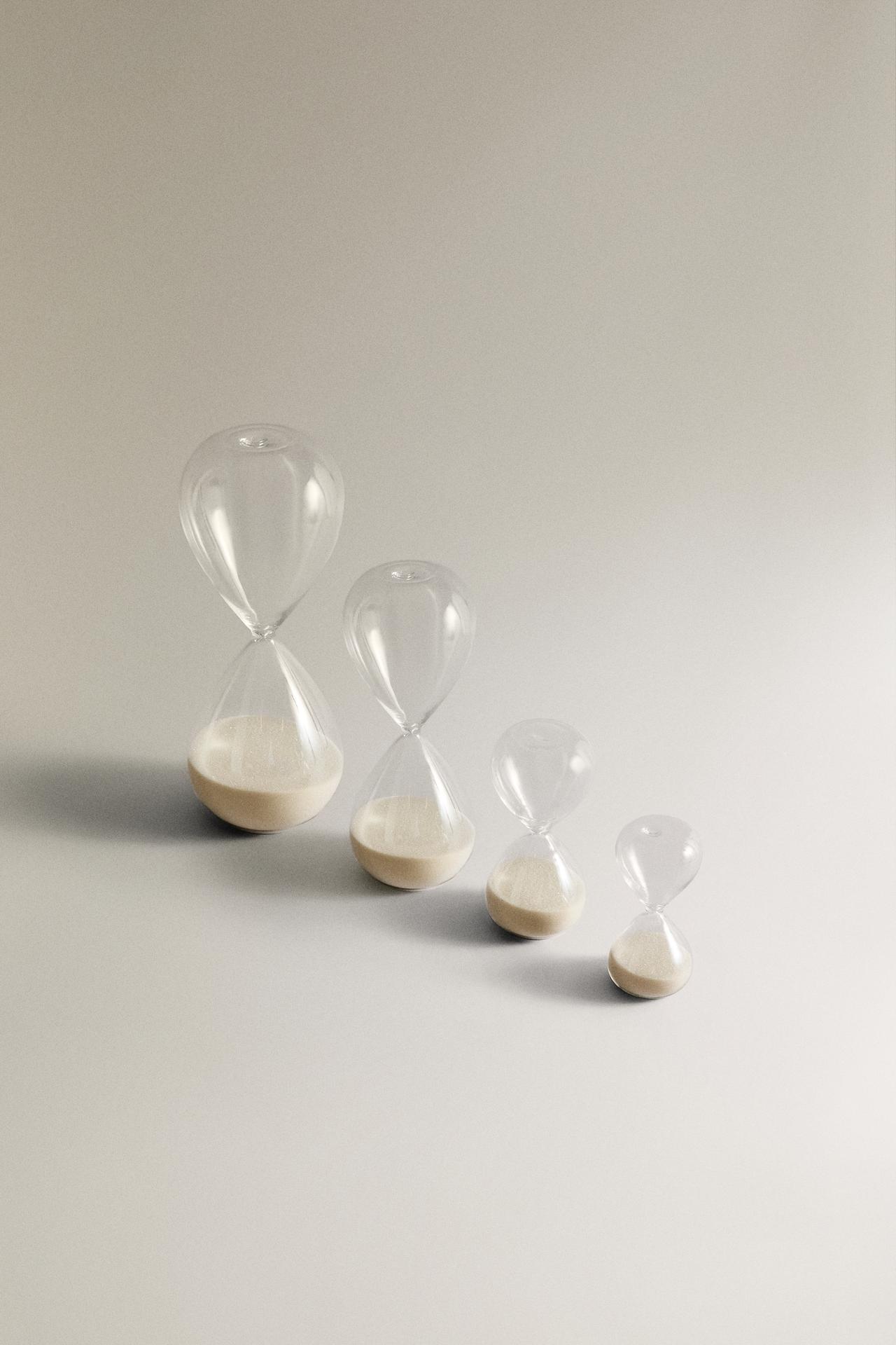 HOURGLASS — Sand