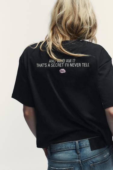 CAMISETA GOSSIP GIRL™ MANGA CORTA - Negro de Zara