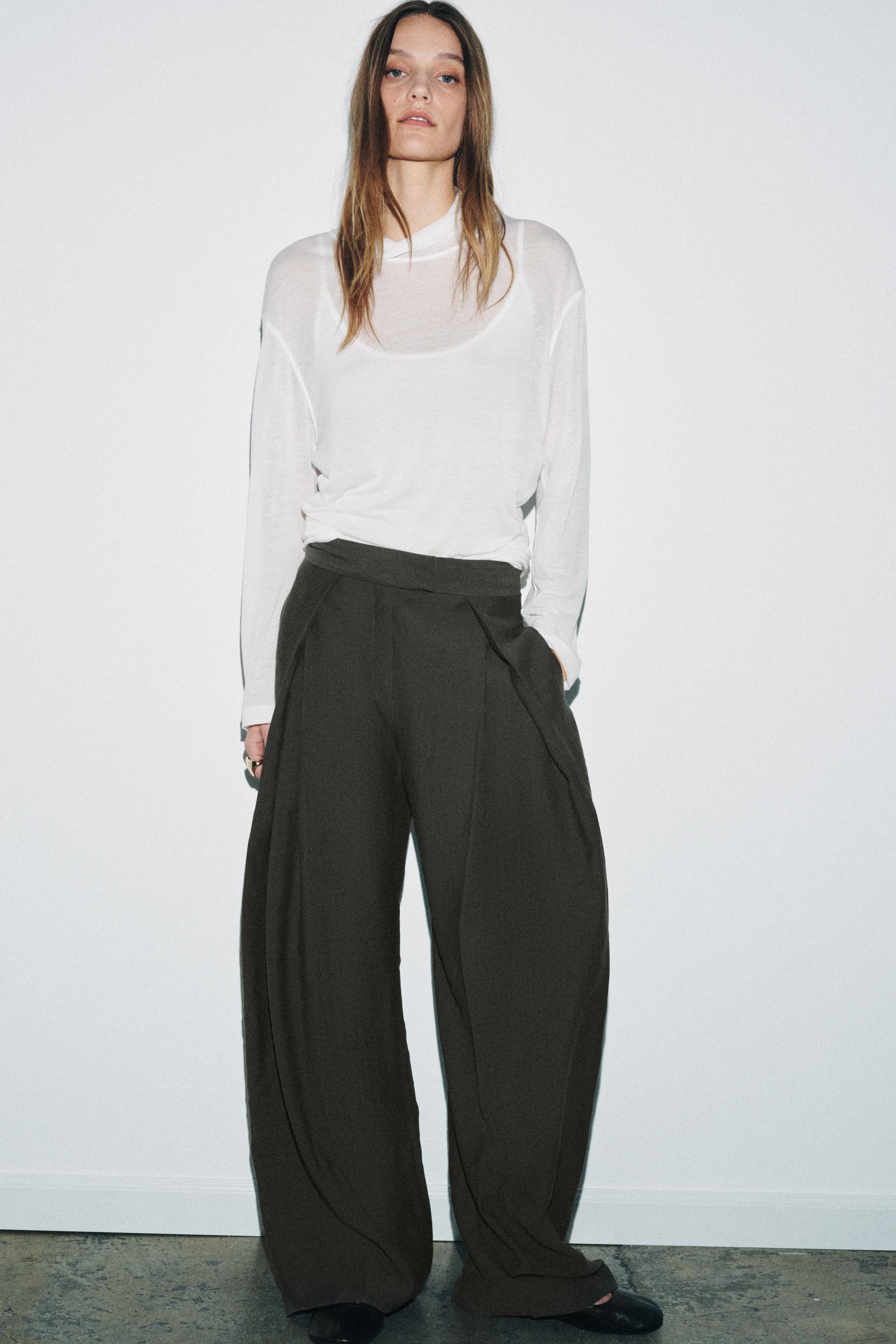 Zara WIDE LEG PLEATED PANTS ZW COLLECTION at Mall of America® in