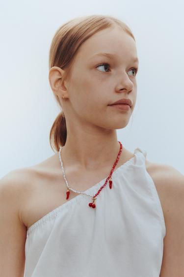 PEPPER AND CHERRY BEADED PENDANT - Red by Zara