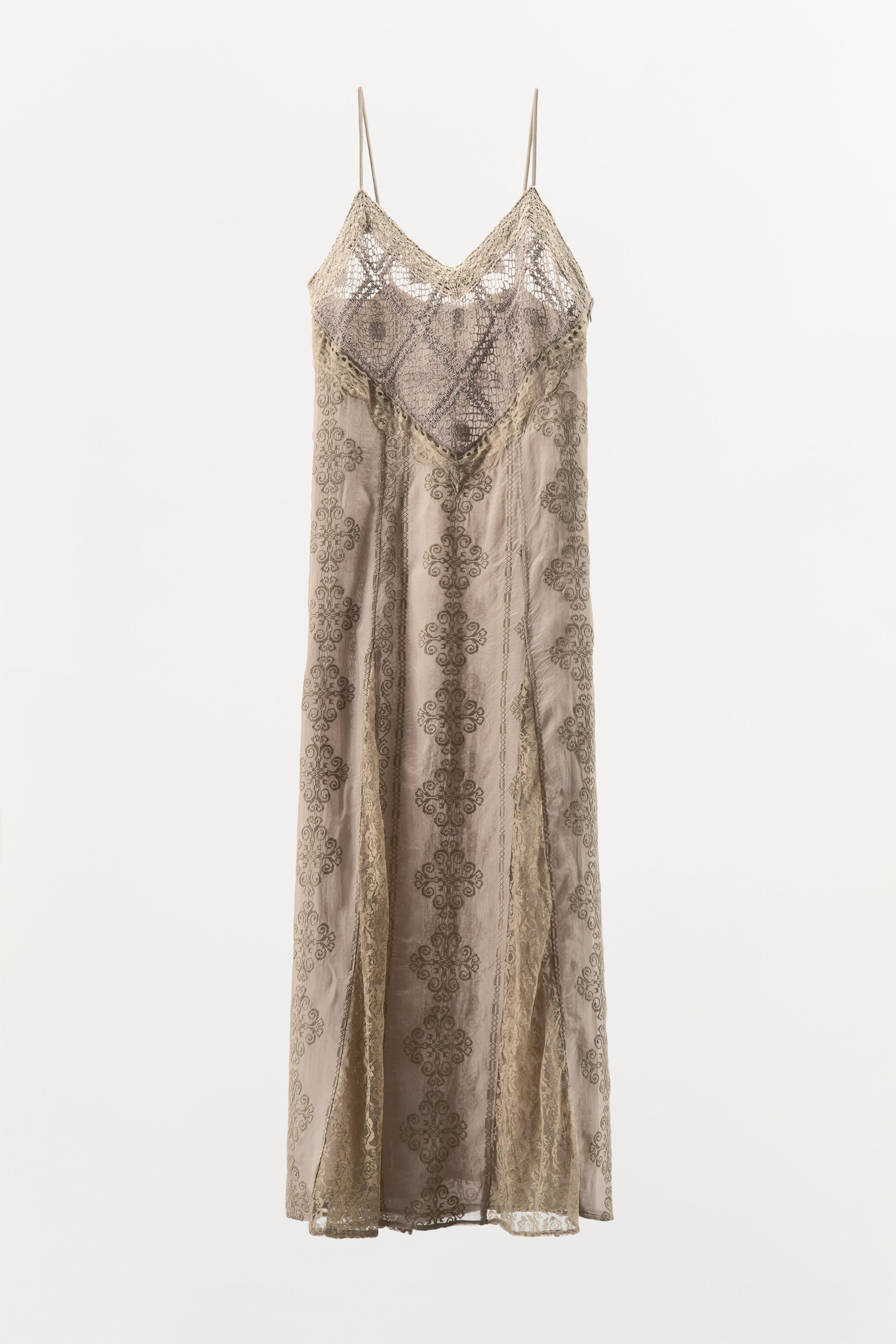 【ZARA】刺繍レースワンピース グレー | 1377/505/802 ZARA】刺繍レースワンピース グレー | 1377/505/802 (ZARA