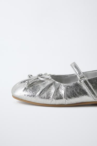 BAILARINA METALIZADA - Plata de Zara