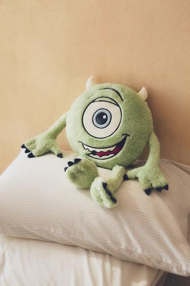 KIDS’ MIKE WAZOWSKI MONSTERS, INC. ©DISNEY/PIXAR CUSHION - Green by Zara