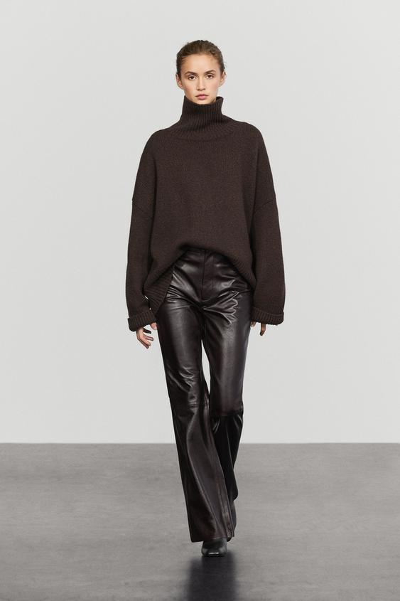 Pantalon flare fit coutures cuir nappa - Marron de Zara - Image 0
