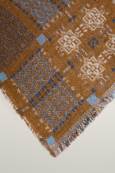 GEOMETRIC DESIGN BLANKET — Brown 2