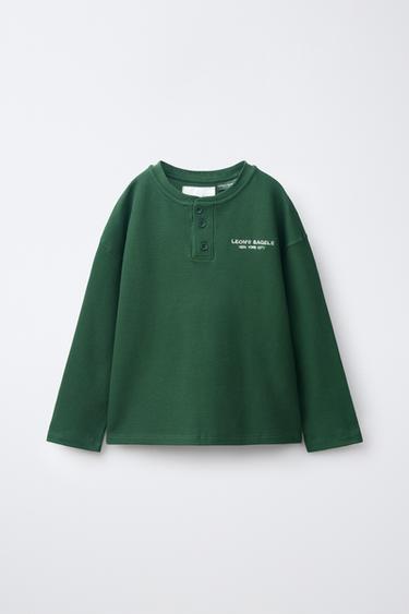 CAMISETA WAFFLE BORDADO LEON'S BAGELS ® - Verde de Zara - Imagen 0