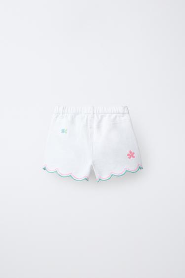 SHORT EN SERGÉ COUPE MOM À FLEURS ET POINT DE CROIX - Blanc de Zara - Image 1