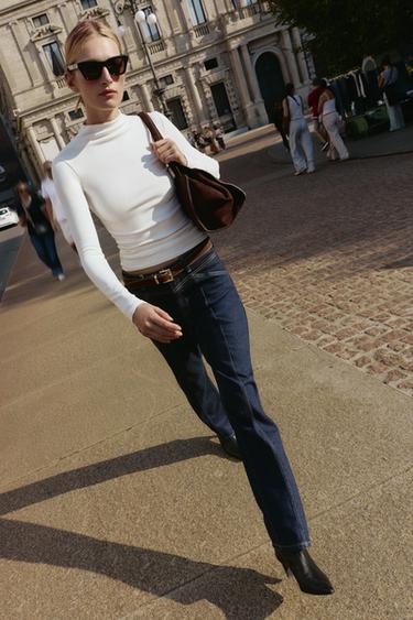 HIGH NECK T-SHIRT - Oyster-white by Zara