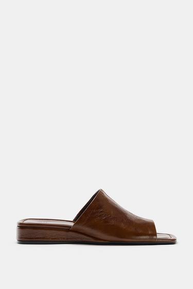 LEATHER WEDGE MULES - Brown by Zara