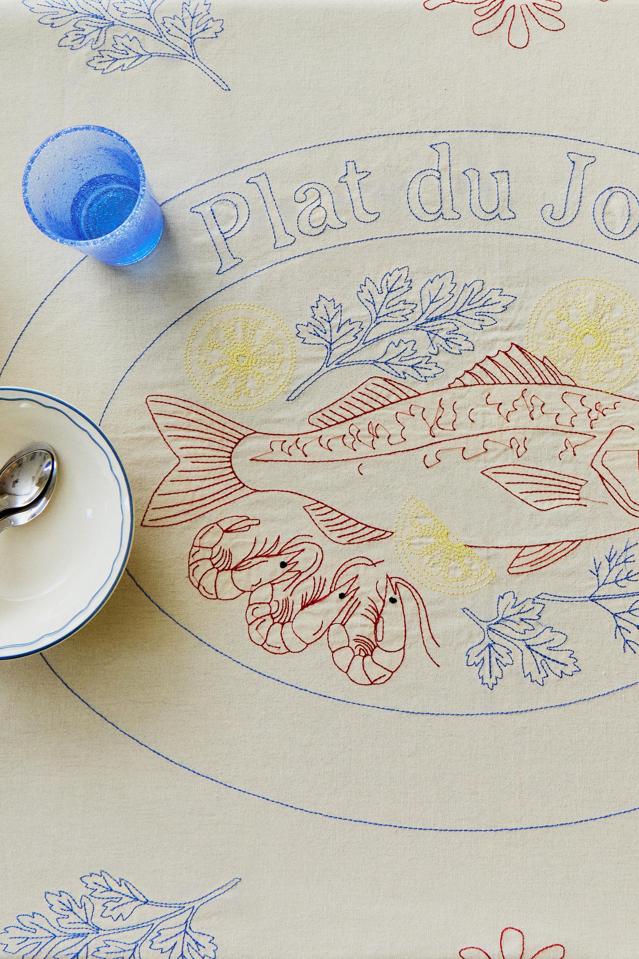 FISH PRINT COTTON TABLECLOTH