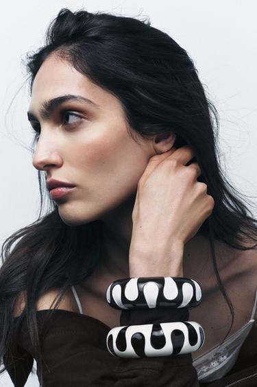 PACK OF 2 RESIN BRACELETS - Multicoloured by Zara - Image 0
