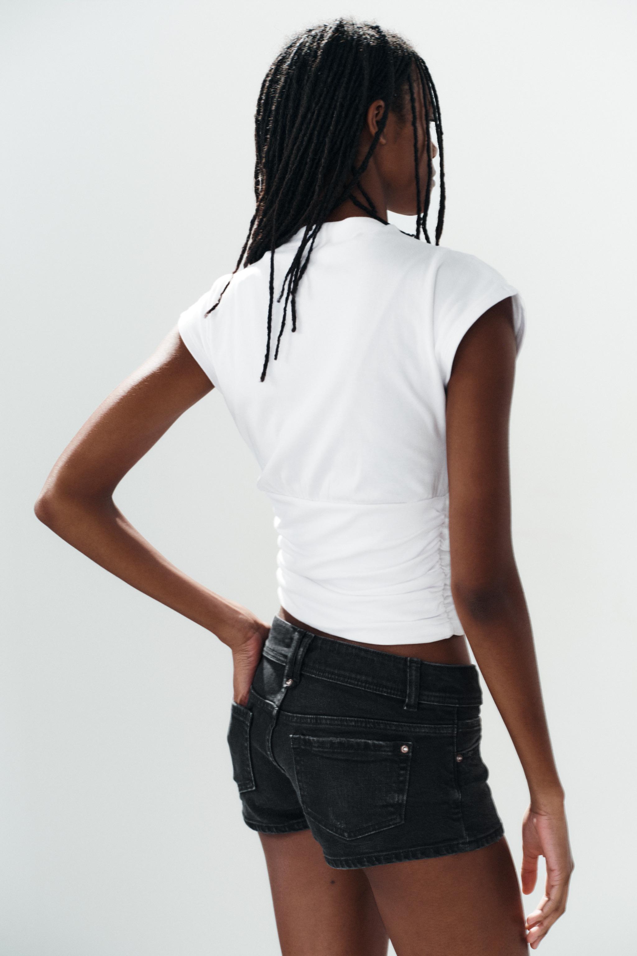 TOP À CEINTURE ET PLIS