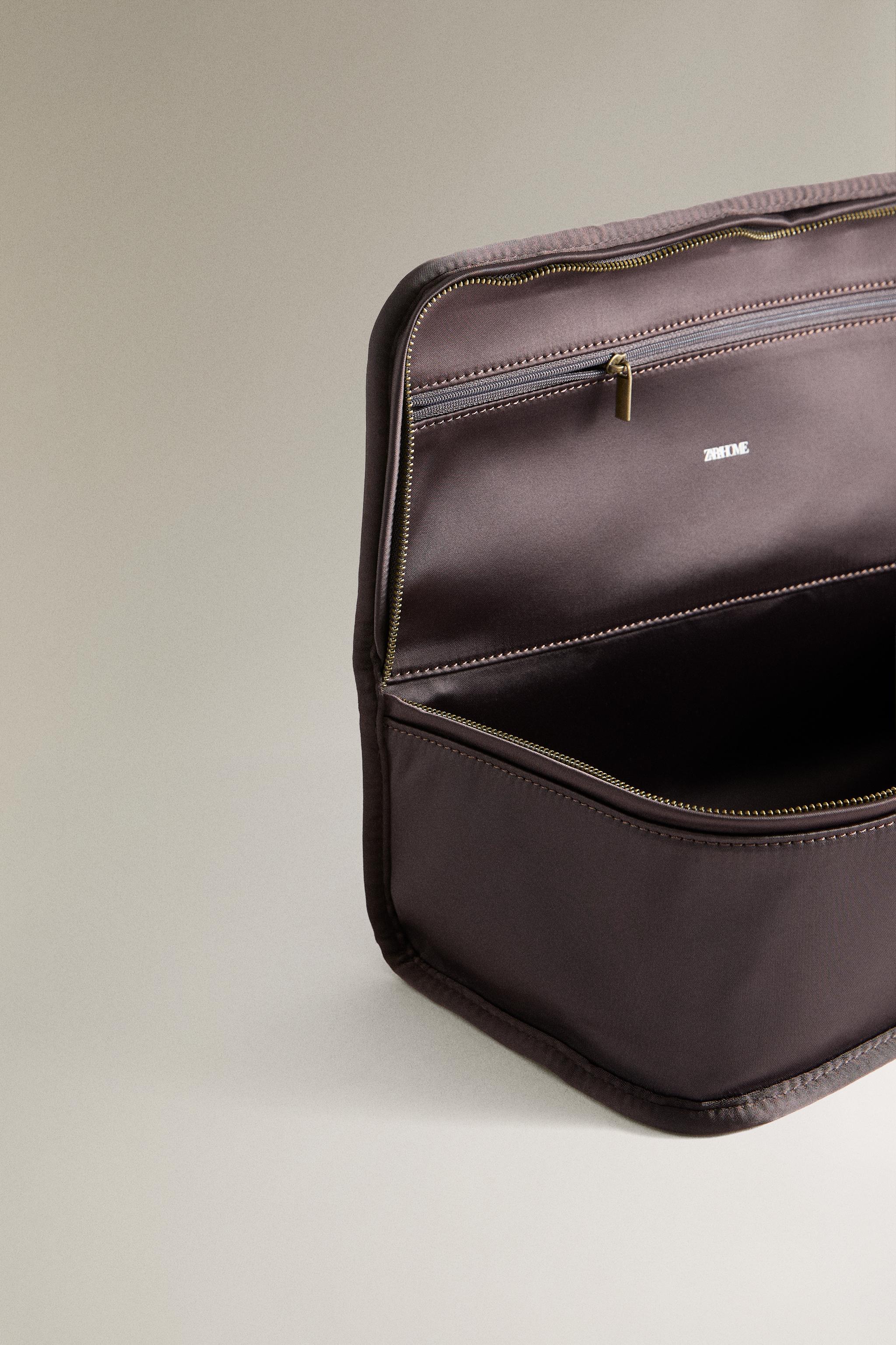 TROUSSE DE TOILETTE SATIN